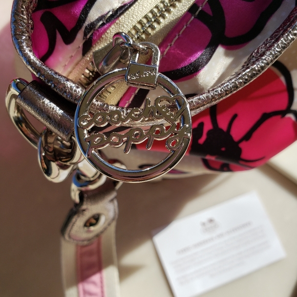 Coach Poppy Petal Print Lurex Rocker Hand Bag Crossbody Bag Strap #16308 NWT - Picture 9 of 16